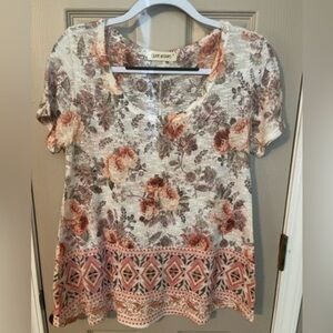 Late August floral short sleeve summer tunic-style sweater top.